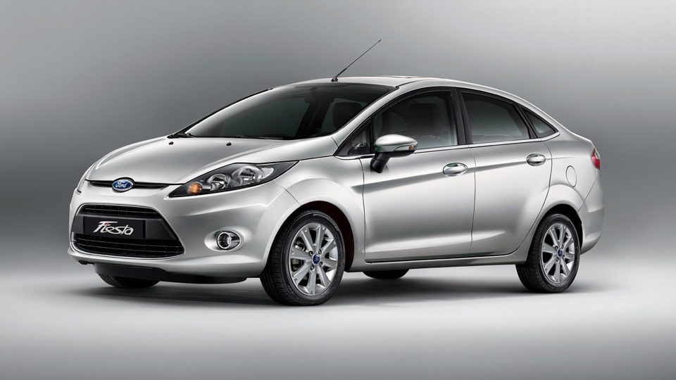 2011-ford-fiesta-sedan-12-min-7374563